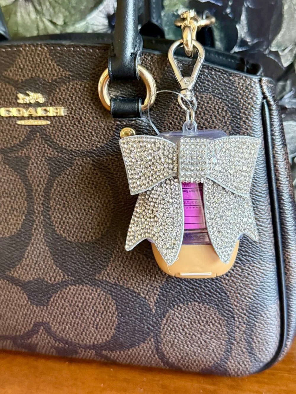 NEW Rhinestone Bow PocketBac Holder